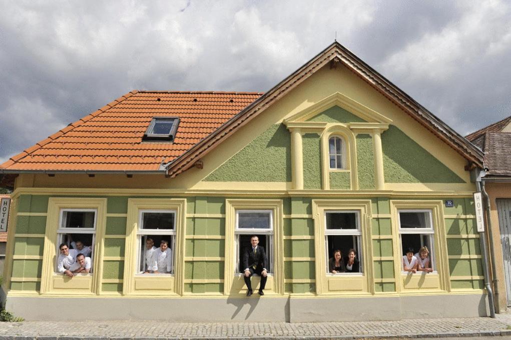 MÖRWALD Hotel Villa Katharina Feuersbrunn Esterno foto